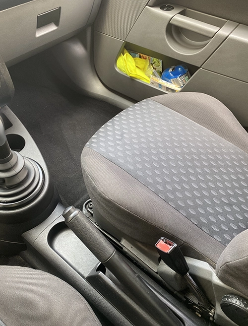 Nettoyage en profondeur des tapis de voiture à Poitiers